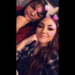 Meet your Posher, Dominga